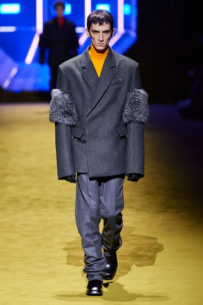 Look 47
